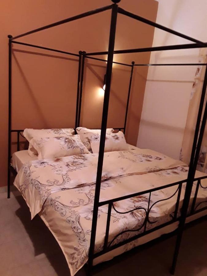 Hotel Etoile Du Sud サンルイ エクステリア 写真